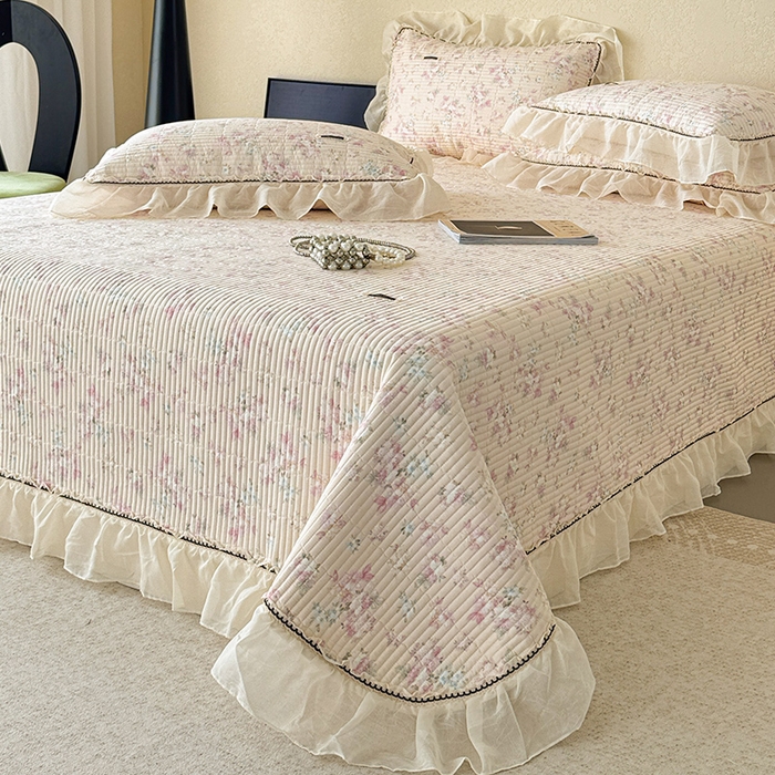 91家纺网 家纺一手货源 找家纺 （总）蓝邻家纺 2025春夏新款全棉纯棉双层纱织带款床盖-场景二