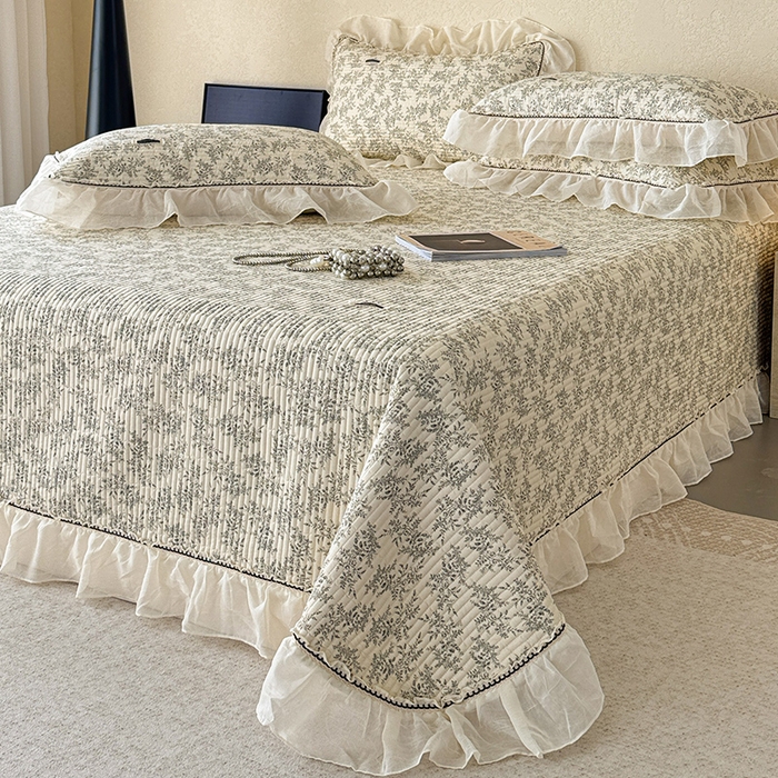 91家纺网 家纺一手货源 找家纺 （总）蓝邻家纺 2025春夏新款全棉纯棉双层纱织带款床盖-场景二