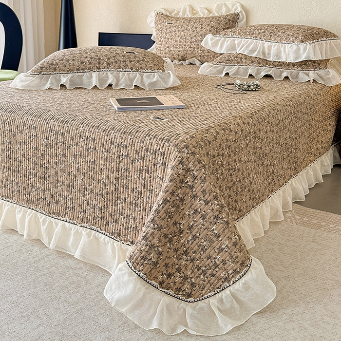 蓝邻家纺 2025春夏新款全棉纯棉双层纱织带款床盖-场景二 床盖-漫步花丛