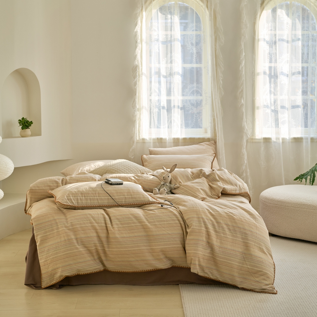 91家纺网 家纺一手货源 找家纺 洋铭区（原狠狠爱） 2025新款A类全棉双层纱四件套 波斯彩条