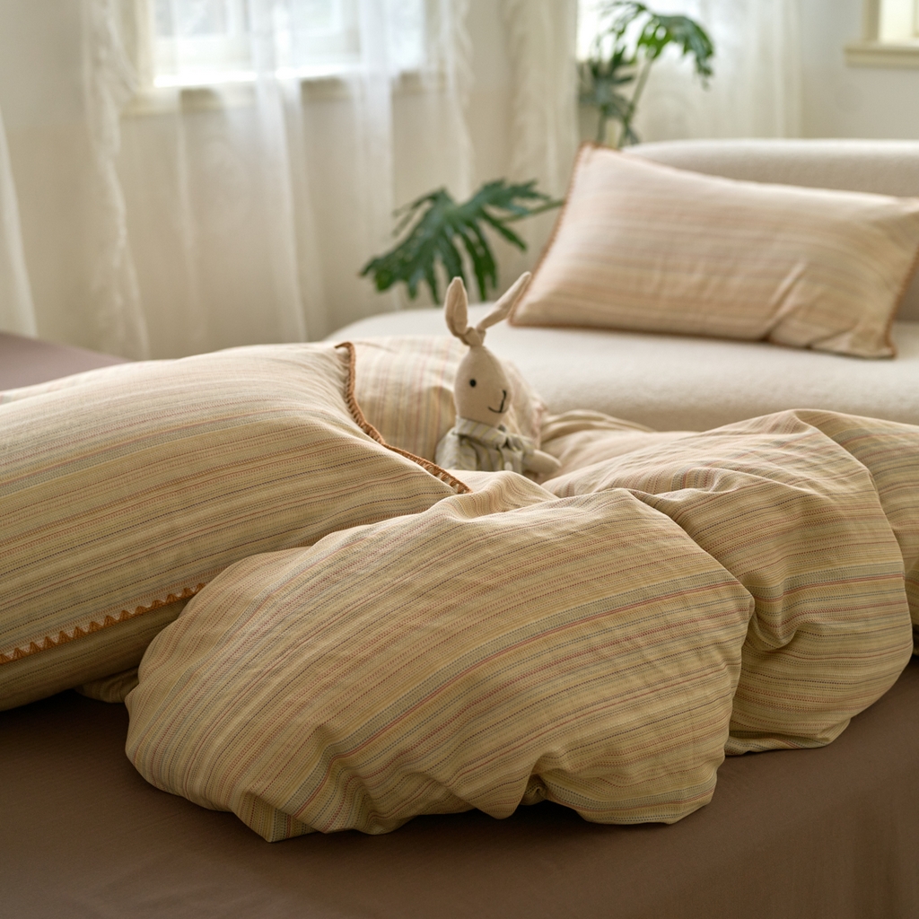 91家纺网 家纺一手货源 找家纺 洋铭区（原狠狠爱） 2025新款A类全棉双层纱四件套 波斯彩条