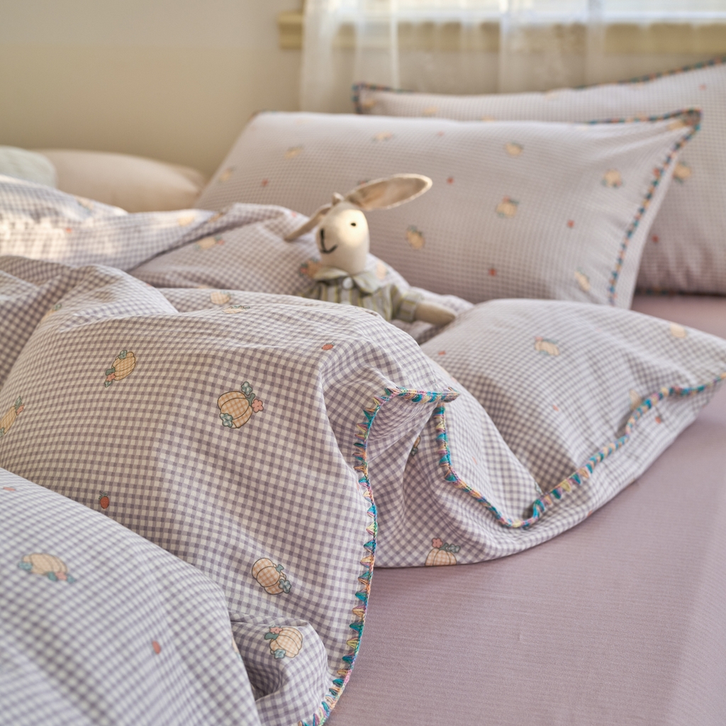 91家纺网 家纺一手货源 找家纺 洋铭区（原狠狠爱） 2025新款A类全棉双层纱四件套 紫格果香