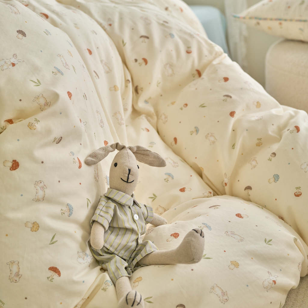 91家纺网 家纺一手货源 找家纺 洋铭区（原狠狠爱） 2025新款A类全棉双层纱四件套 蘑菇兔兔