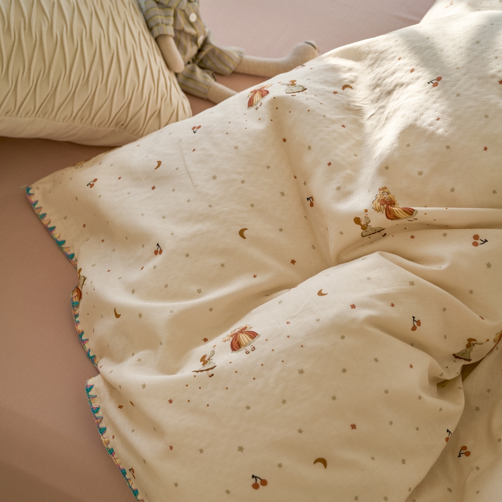 91家纺网 家纺一手货源 找家纺 洋铭区（原狠狠爱） 2025新款A类全棉双层纱四件套 月儿公主