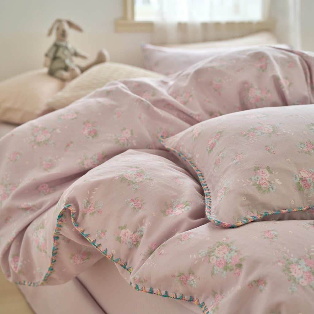 91家纺网 家纺一手货源 找家纺 洋铭区（原狠狠爱） 2025新款A类全棉双层纱四件套 萝兰紫花