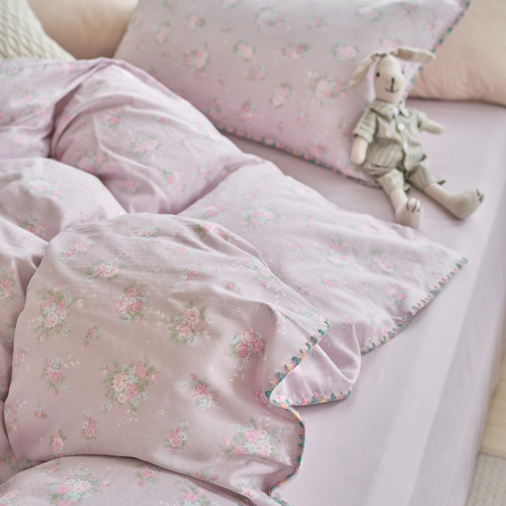 91家纺网 家纺一手货源 找家纺 洋铭区（原狠狠爱） 2025新款A类全棉双层纱四件套 萝兰紫花