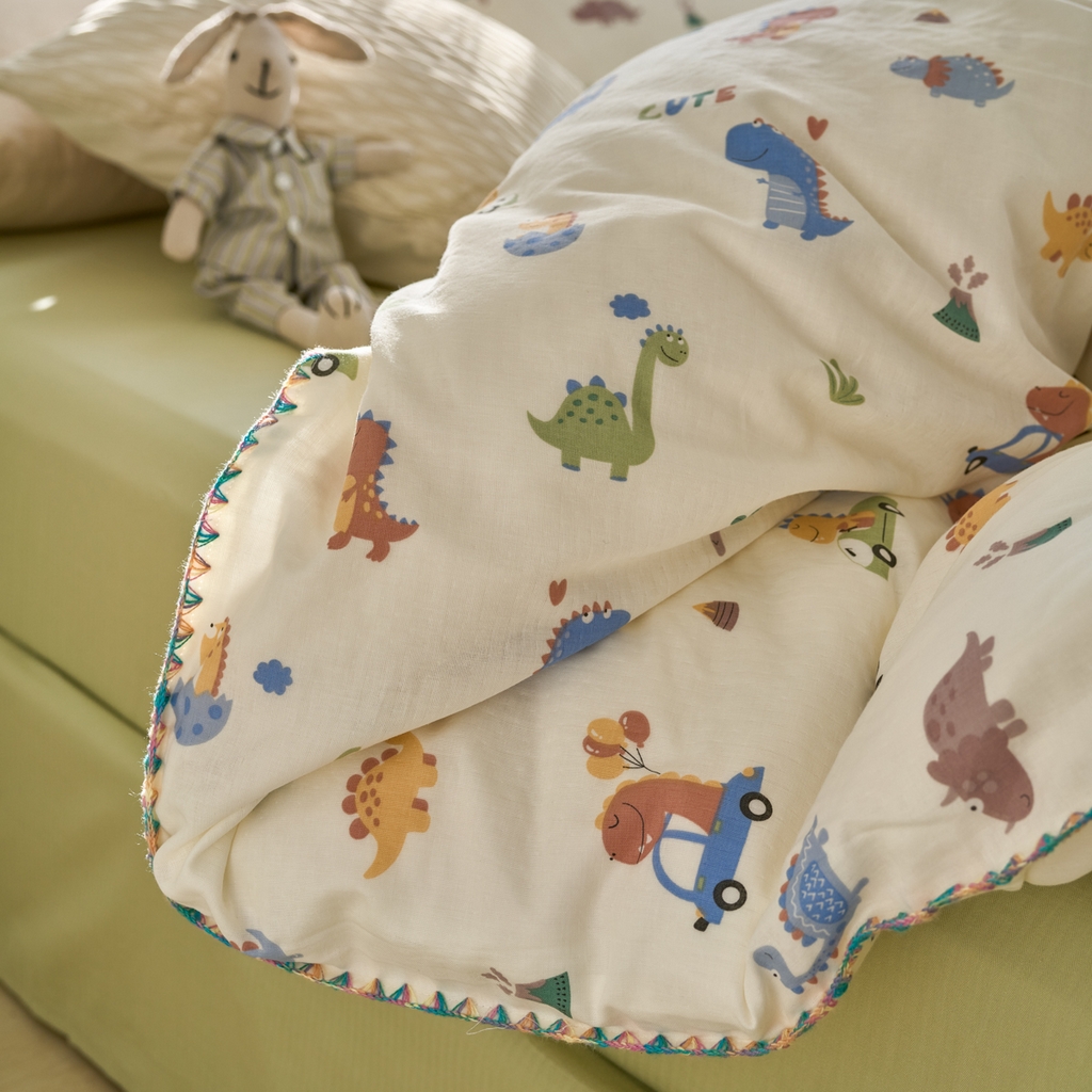 91家纺网 家纺一手货源 找家纺 洋铭区（原狠狠爱） 2025新款A类全棉双层纱四件套 小甲龙