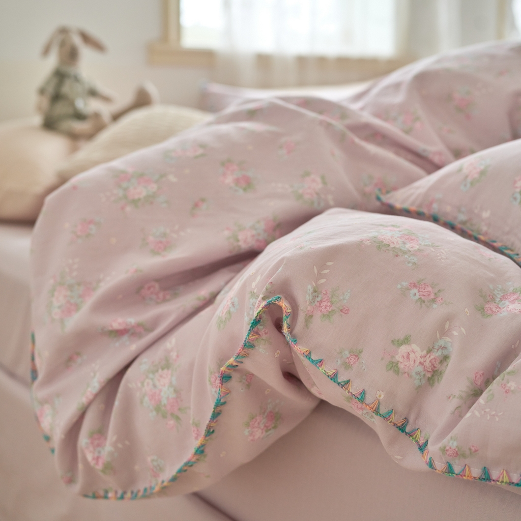 91家纺网 家纺一手货源 找家纺 洋铭区（原狠狠爱） 2025新款A类全棉双层纱四件套 萝兰紫花