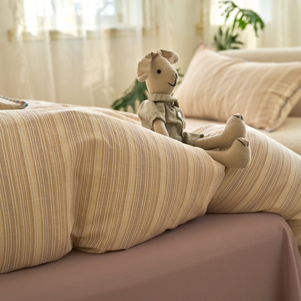 91家纺网 家纺一手货源 找家纺 洋铭区（原狠狠爱） 2025新款A类全棉双层纱四件套 香芋小条