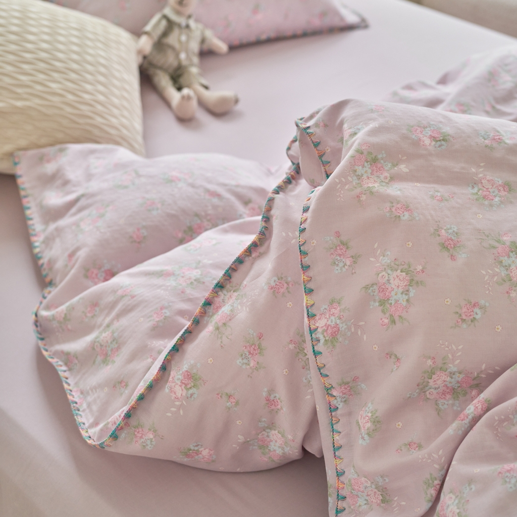 91家纺网 家纺一手货源 找家纺 洋铭区（原狠狠爱） 2025新款A类全棉双层纱四件套 萝兰紫花