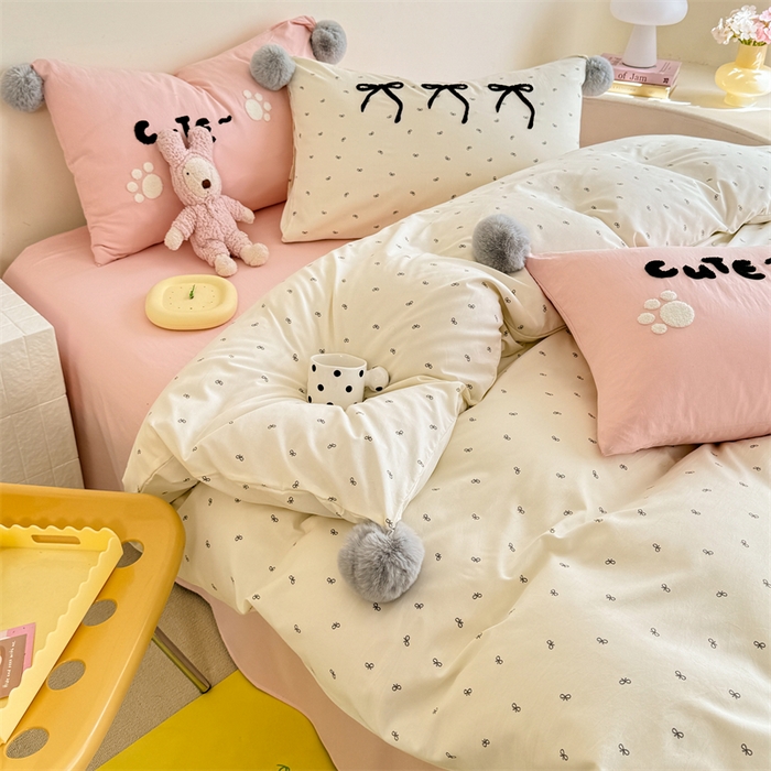 91家纺网 家纺一手货源 找家纺 多品家纺 2025新款ins奶油风刺绣枕套毛球款水洗棉四件套 梦幻甜心