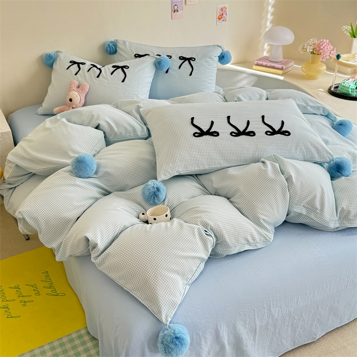 91家纺网 家纺一手货源 找家纺 多品家纺 2025新款ins奶油风刺绣枕套毛球款水洗棉四件套 月光恋语