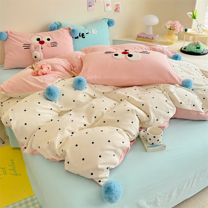 91家纺网 家纺一手货源 找家纺 多品家纺 2025新款ins奶油风刺绣枕套毛球款水洗棉四件套 洛熙