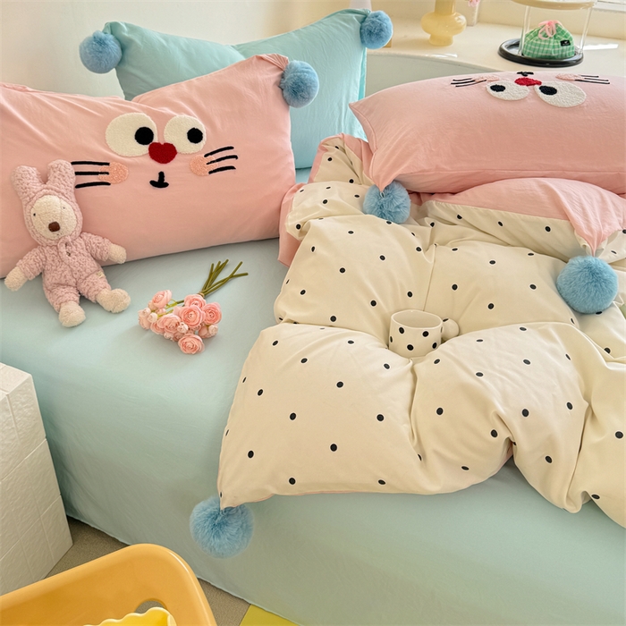 91家纺网 家纺一手货源 找家纺 多品家纺 2025新款ins奶油风刺绣枕套毛球款水洗棉四件套 洛熙