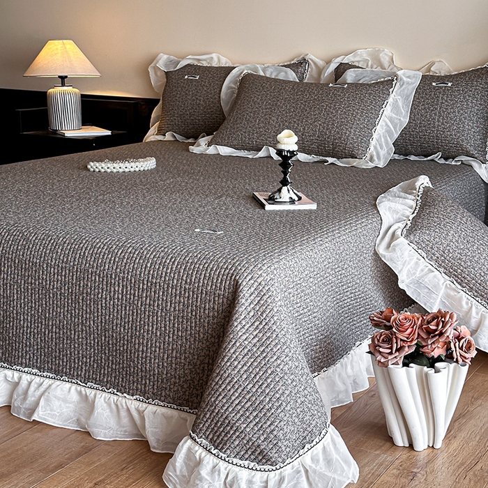 蓝邻家纺 2025春夏新款全棉纯棉双层纱织带款床盖-场景一 床盖-春风细叶