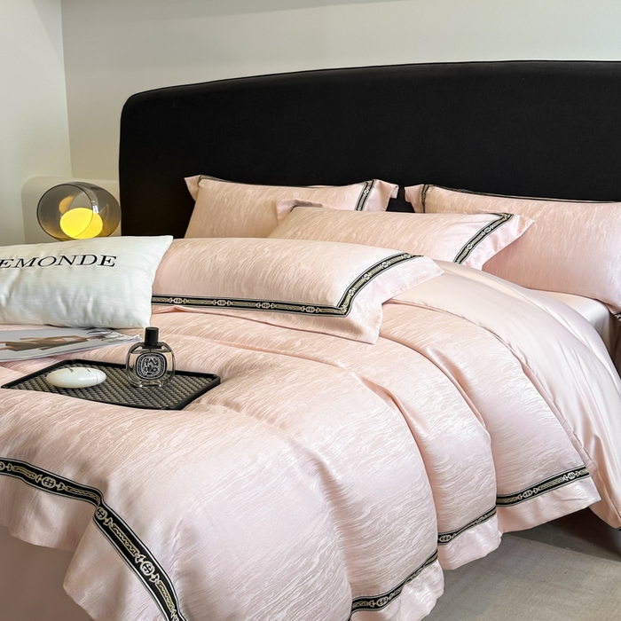 91家纺网 家纺一手货源 找家纺 帝王家纺 2025轻奢风双面水洗天丝提花刺绣四件套夏季冰丝床单被套 藕粉