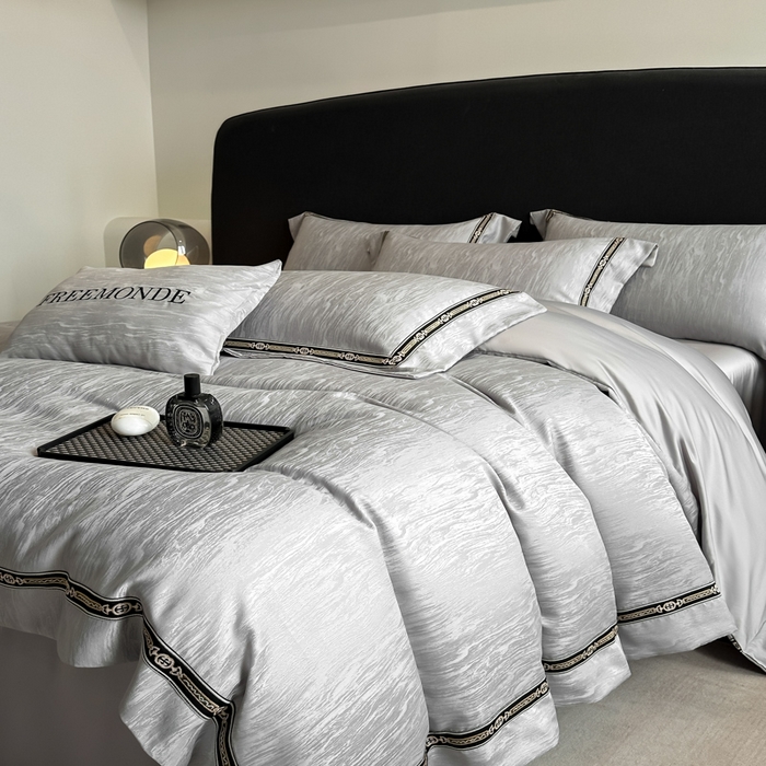 91家纺网 家纺一手货源 找家纺 帝王家纺 2025轻奢风双面水洗天丝提花刺绣四件套夏季冰丝床单被套 浅灰