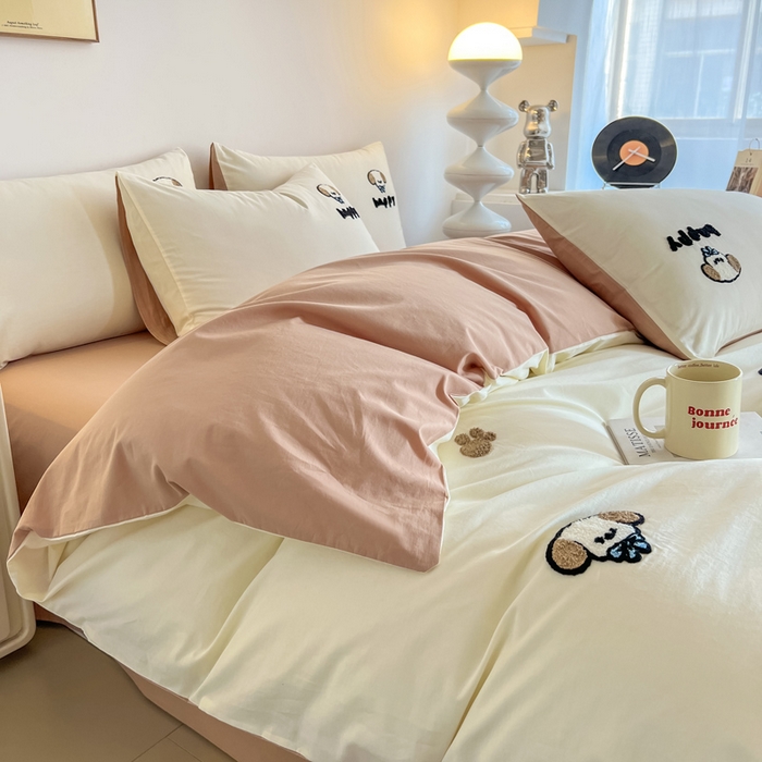 91家纺网 家纺一手货源 找家纺 小懒猪 2025新款全棉纯棉水洗棉毛巾绣四件套(提供买家秀） 萌宠白桃粉