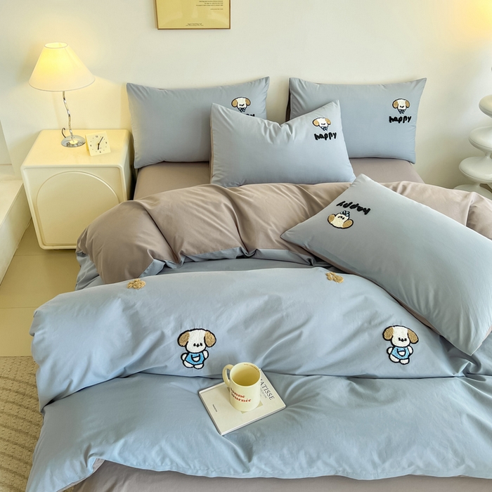 91家纺网 家纺一手货源 找家纺 小懒猪 2025新款全棉纯棉水洗棉毛巾绣四件套(提供买家秀） 萌宠浅蓝灰