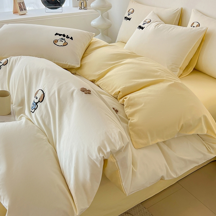 91家纺网 家纺一手货源 找家纺 小懒猪 2025新款全棉纯棉水洗棉毛巾绣四件套(提供买家秀） 萌宠白奶油