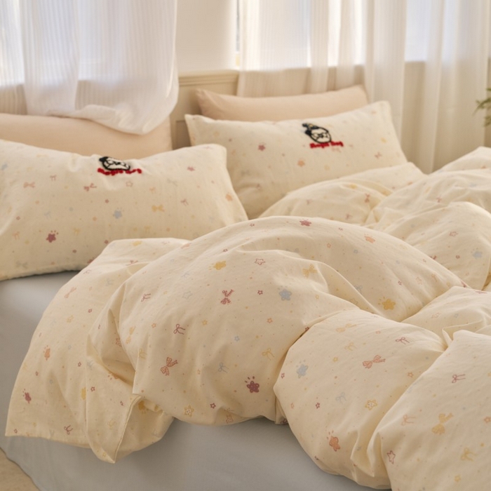 91家纺网 家纺一手货源 找家纺 洋铭区（原狠狠爱） 2025新款A类全棉双层纱毛巾绣四件套 开心魔法