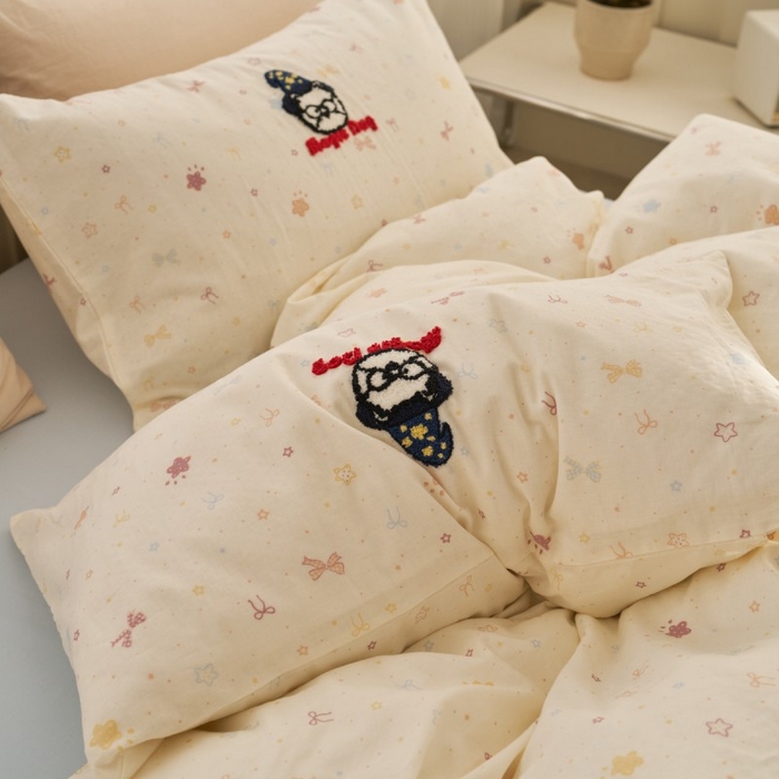 91家纺网 家纺一手货源 找家纺 洋铭区（原狠狠爱） 2025新款A类全棉双层纱毛巾绣四件套 开心魔法