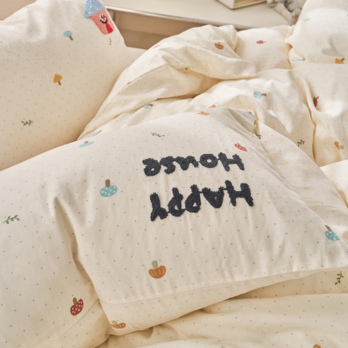 91家纺网 家纺一手货源 找家纺 洋铭区（原狠狠爱） 2025新款A类全棉双层纱毛巾绣四件套 快乐小屋