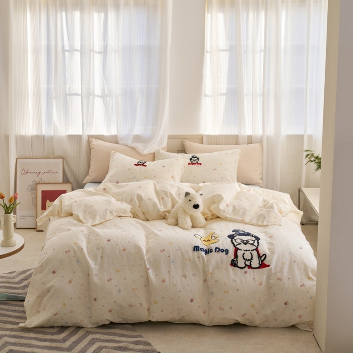 91家纺网 家纺一手货源 找家纺 洋铭区（原狠狠爱） 2025新款A类全棉双层纱毛巾绣四件套 开心魔法