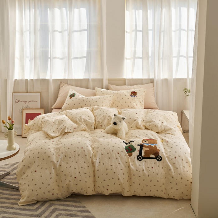 91家纺网 家纺一手货源 找家纺 洋铭区（原狠狠爱） 2025新款A类全棉双层纱毛巾绣四件套 单车小熊