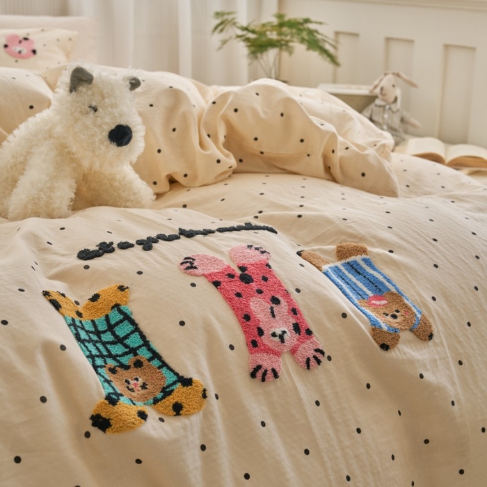 91家纺网 家纺一手货源 找家纺 洋铭区（原狠狠爱） 2025新款A类全棉双层纱毛巾绣四件套 三只小趴猫