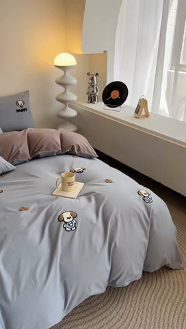 91家纺网 家纺一手货源 找家纺 小懒猪 2025新款全棉纯棉水洗棉毛巾绣四件套(提供买家秀） 萌宠浅蓝灰