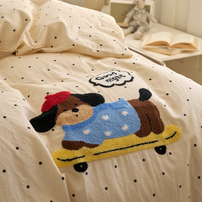 91家纺网 家纺一手货源 找家纺 洋铭区（原狠狠爱） 2025新款A类全棉双层纱毛巾绣四件套 滑板小狗