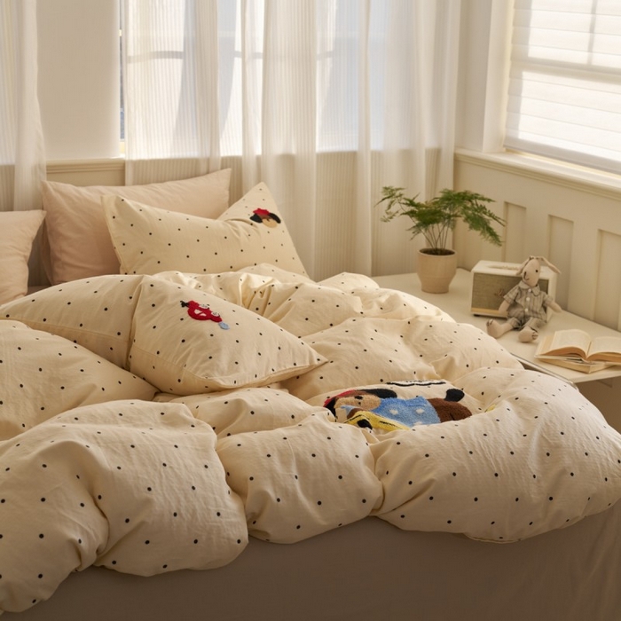 91家纺网 家纺一手货源 找家纺 洋铭区（原狠狠爱） 2025新款A类全棉双层纱毛巾绣四件套 滑板小狗