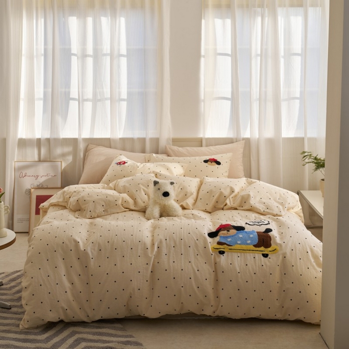 91家纺网 家纺一手货源 找家纺 洋铭区（原狠狠爱） 2025新款A类全棉双层纱毛巾绣四件套 滑板小狗