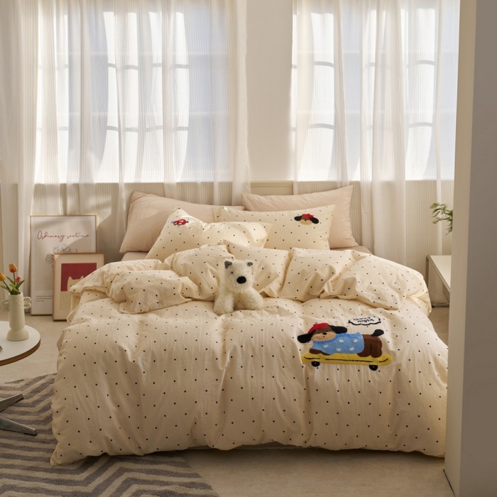 91家纺网 家纺一手货源 找家纺 洋铭区（原狠狠爱） 2025新款A类全棉双层纱毛巾绣四件套 滑板小狗