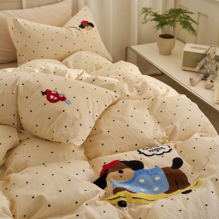 91家纺网 家纺一手货源 找家纺 洋铭区（原狠狠爱） 2025新款A类全棉双层纱毛巾绣四件套 滑板小狗