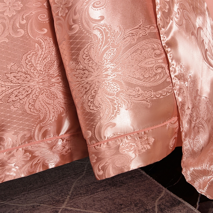 91家纺网 家纺一手货源 找家纺 优美 2025新款一字绣提花四件套系列 卡萨金爵（浅琥珀）