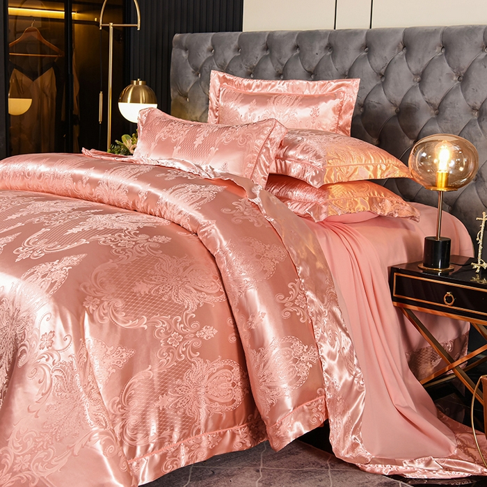 91家纺网 家纺一手货源 找家纺 优美 2025新款一字绣提花四件套系列 卡萨金爵（浅琥珀）