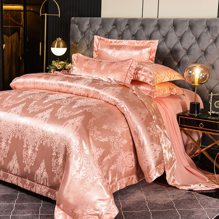 91家纺网 家纺一手货源 找家纺 优美 2025新款一字绣提花四件套系列 卡萨金爵（浅琥珀）