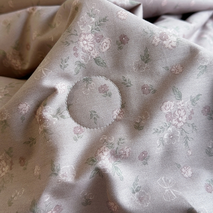 91家纺网 家纺一手货源 找家纺 （总）绫韵家纺 2025新品夏季韩式浪漫小花边空调被夏被薄被子套件系列