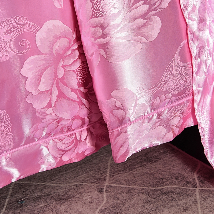 91家纺网 家纺一手货源 找家纺 优美 2025新款一字绣提花四件套系列 花间飞舞（粉红）