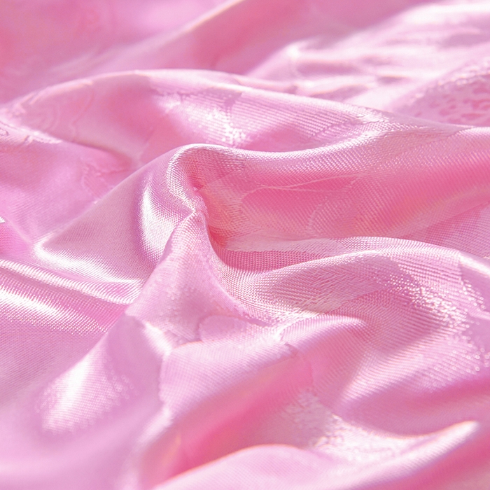 91家纺网 家纺一手货源 找家纺 优美 2025新款一字绣提花四件套系列 花间飞舞（粉红）