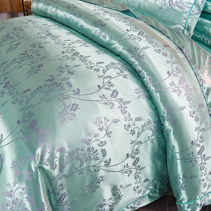 91家纺网 家纺一手货源 找家纺 优美 2025新款一字绣提花四件套系列 叶语迷裳（水绿）