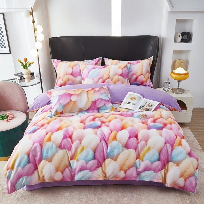 91家纺网 家纺一手货源 找家纺 雲归梦 2025春夏新款全棉纯棉5D数码印花四件套 羽毛飘飘-粉