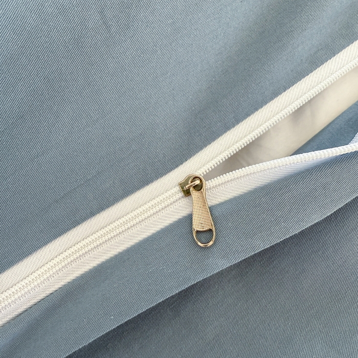 91家纺网 家纺一手货源 找家纺 雲归梦 2025春夏新款全棉纯棉刺绣潮熊学院派系列四件套 穆赛熊