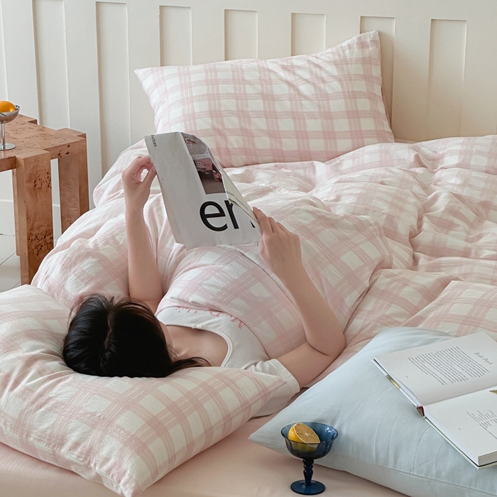 91家纺网 家纺一手货源 找家纺 （总）小春日和 2025新款色织双层纱提花亲肤柔软贴身提花人字纹面料四件套