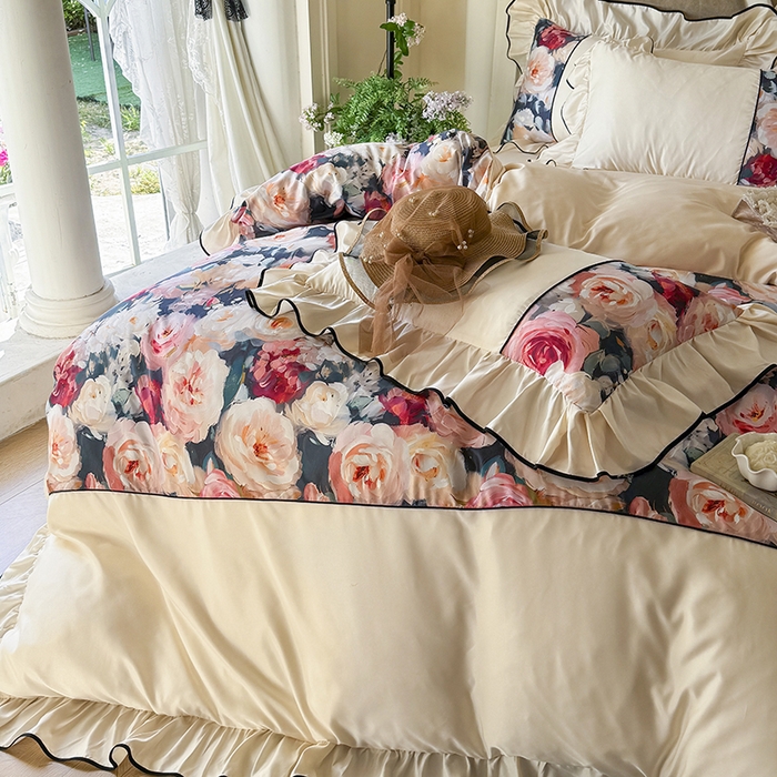 91家纺网 家纺一手货源 找家纺 宅家居 2025新款A类水洗亲肤棉磨毛法式拼接数码印花奶油韩式花边款四件套 玫瑰庄园