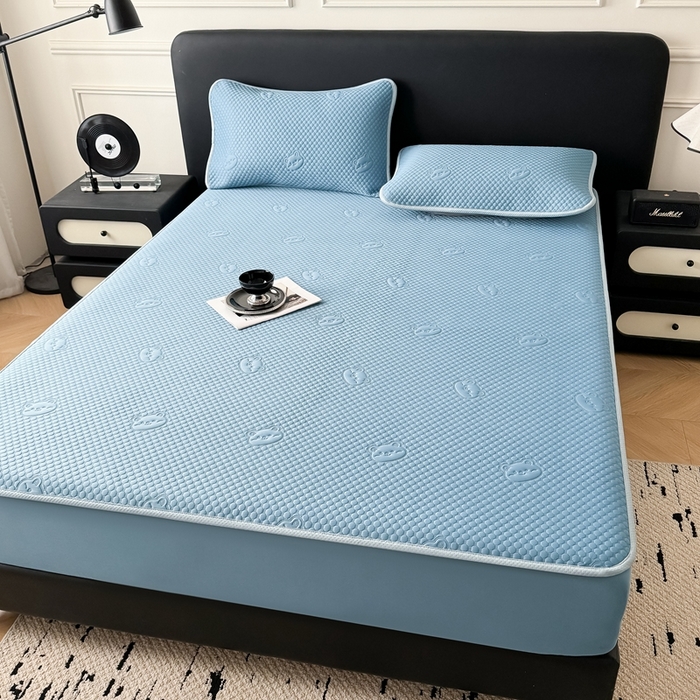 91家纺网 家纺一手货源 找家纺 卡罗兰 2025新款豆豆凉席小冰熊床裙床笠款 宾利蓝-床笠