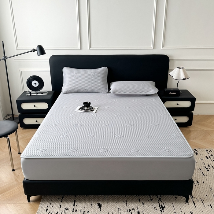 91家纺网 家纺一手货源 找家纺 卡罗兰 2025新款豆豆凉席小冰熊床裙床笠款 绅士灰-床笠