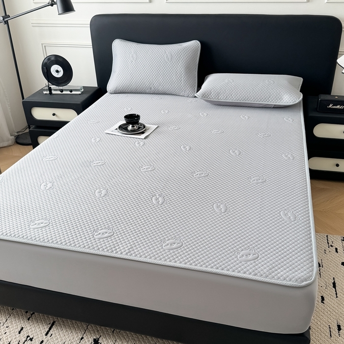 91家纺网 家纺一手货源 找家纺 卡罗兰 2025新款豆豆凉席小冰熊床裙床笠款 绅士灰-床笠